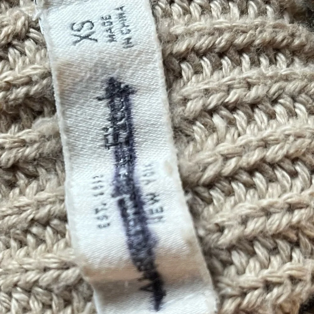 Abercrombie & Fitch Cowl Neck Women's Oatmeal Turtleneck Sweater size XS - Picture 10 of 12